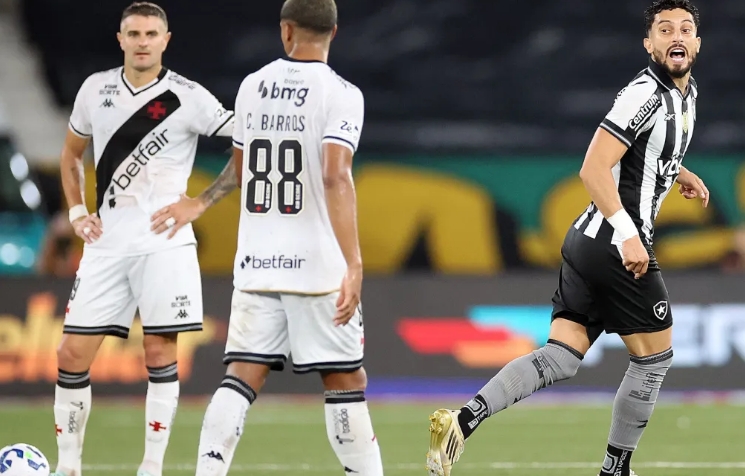 Botafogo e Vasco se enfrentam em busca de vaga na Libertadores