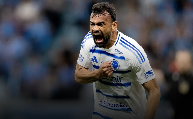 Cruzeiro segura pressão e vence o Grêmio pelo Brasileirão