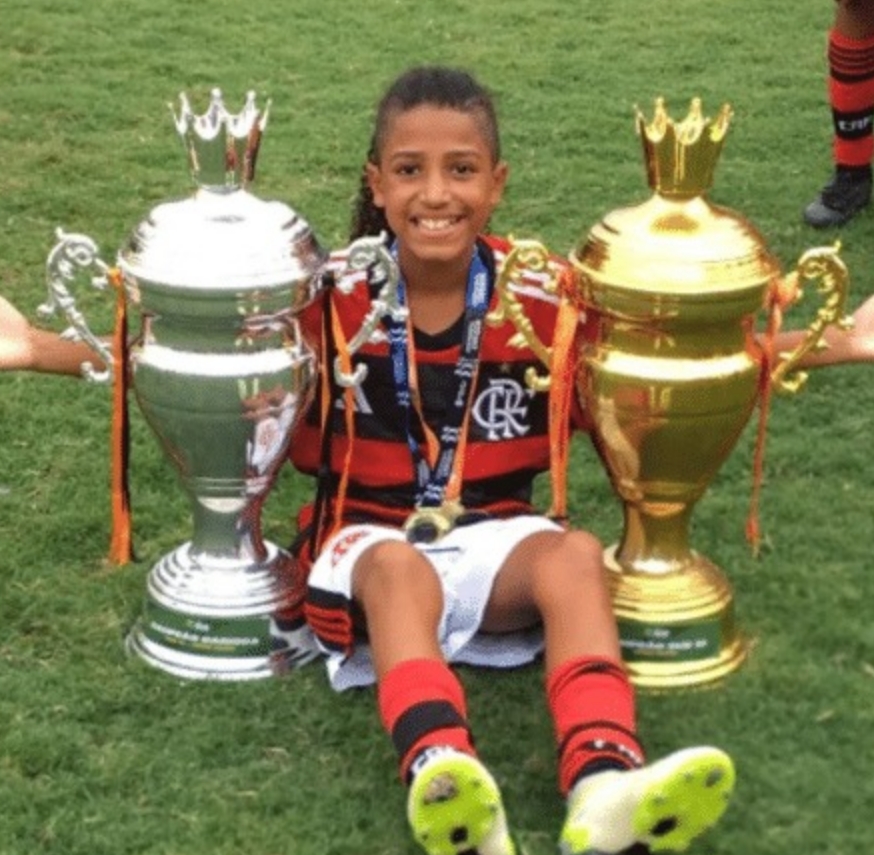 Joia de 11 anos agenciada por empresária de Haaland troca Fla por Palmeiras