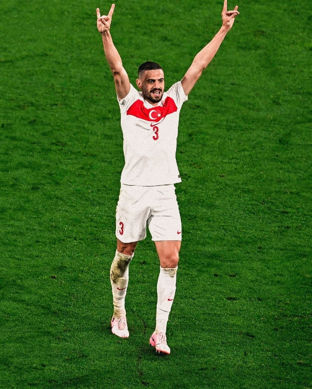 Uefa suspende turco que fez gesto fascista por 2 jogos da Eurocopa