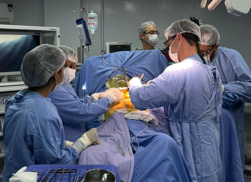 Hapvida realiza cirurgia cardíaca sem corte no peito em Manaus