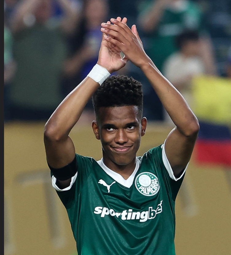 Estêvão fica nos EUA para iniciar a integração com o Chelsea