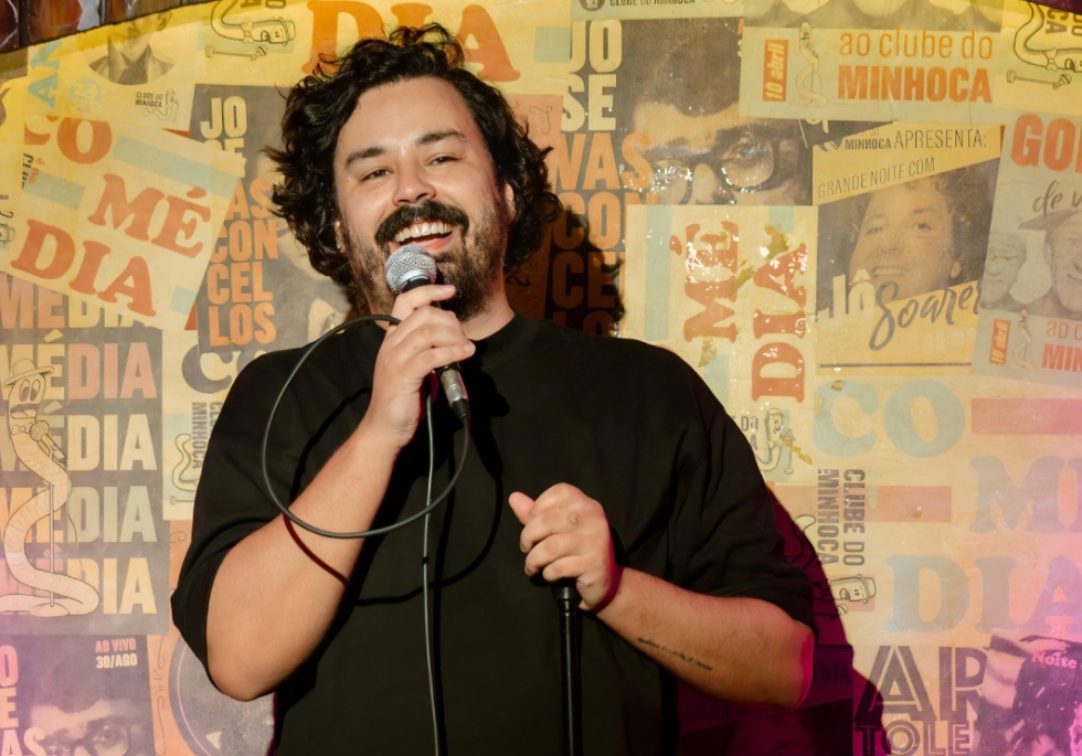 Manaus recebe show ‘Xaveca a plateia e bebe vinho’ com Fernando Pedrosa