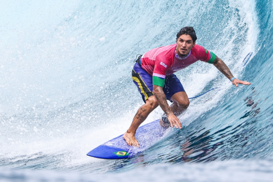 Semifinais e finais do surfe são adiadas