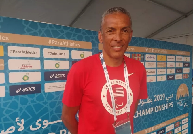 Treinador nos EUA, Joaquim Cruz elogia estrutura paralímpica do Brasil