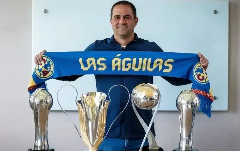 Alvo do Botafogo, André Jardine fala sobre seu futuro no América do México