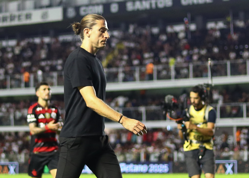 Filipe Luís comenta expulsão de Plata em São Paulo x Flamengo