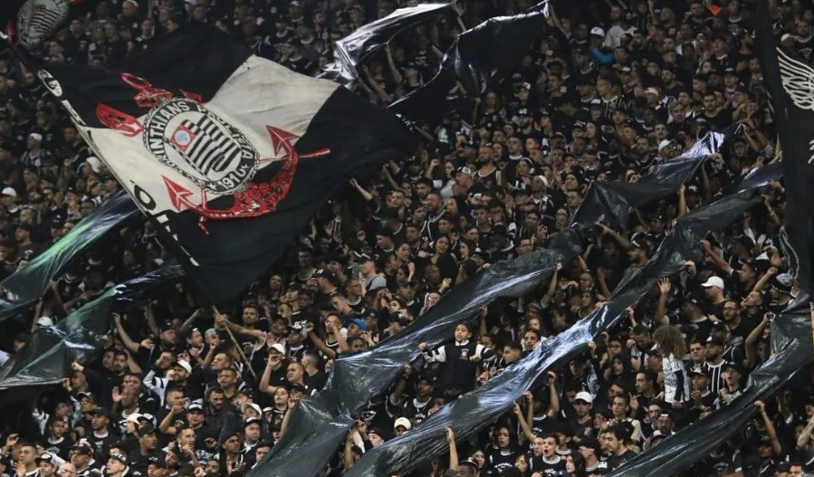 Corinthians divulga novos benefícios de patrocinador para sócios-torcedores