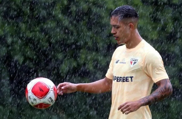 Corinthians abre conversas para contratar Igor Vinícius, do São Paulo