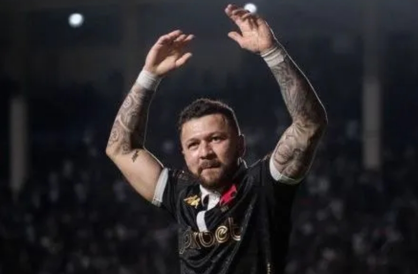 Paysandu anuncia a contratação de ex-atacante do Vasco; confira