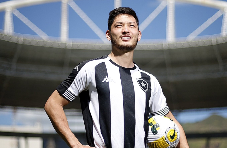 Time do Paulistão anuncia a contratação de volante do Botafogo