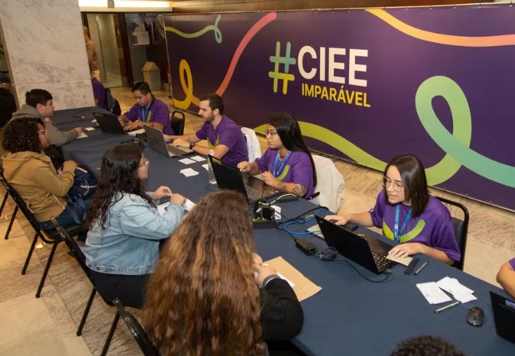CIEE oferece 150 vagas de estágio em Manaus nesta terça; saiba mais