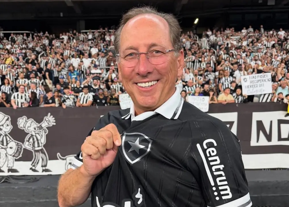 Torcedores relembram acusações de Textor após fala de Boto sobre arbitragem