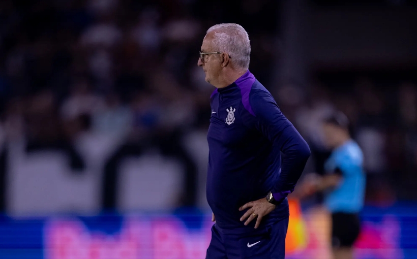 Dorival tem dor de cabeça para escalar jogador do Corinthians contra Ceará