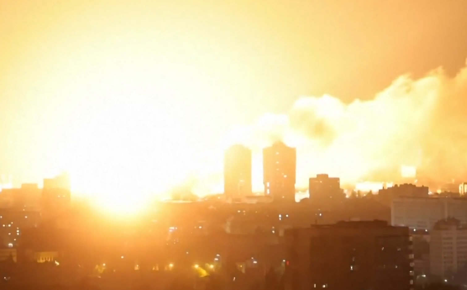 Rússia volta a bombardear Ucrânia e deixa 3 mortos e 22 feridos