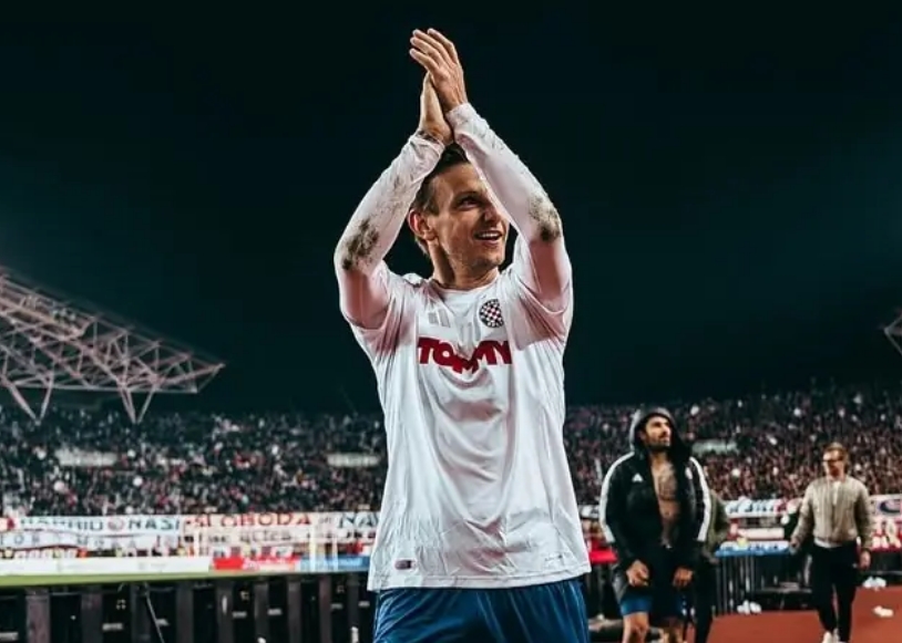 Rakitic, ex-Barcelona, anuncia aposentadoria do futebol aos 37 anos