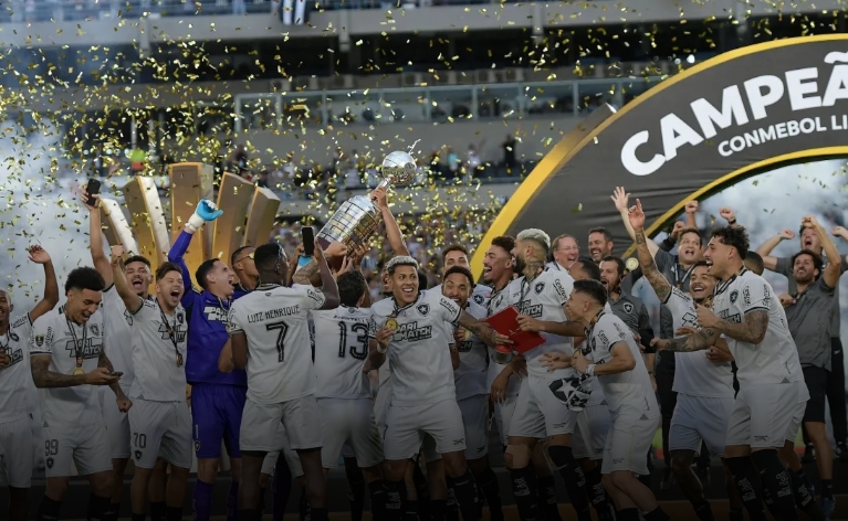Botafogo concorre ao prêmio de Clube do Ano na Bola de Ouro