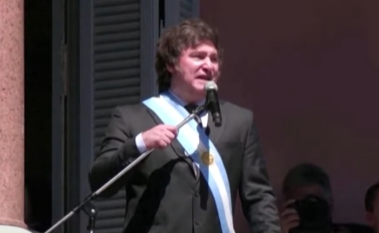 Milei sofre derrota em eleições da província de Buenos Aires em meio a crise