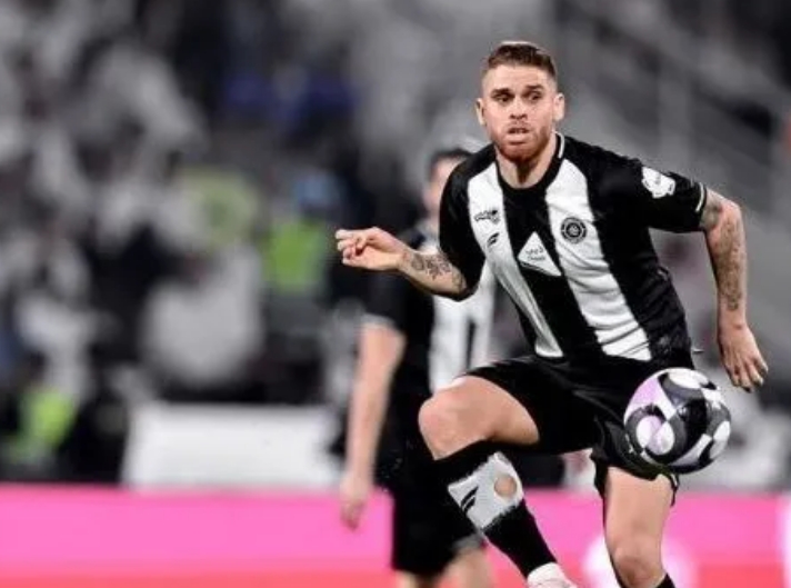Fluminense abre negociações para contratar volante ex-Flamengo
