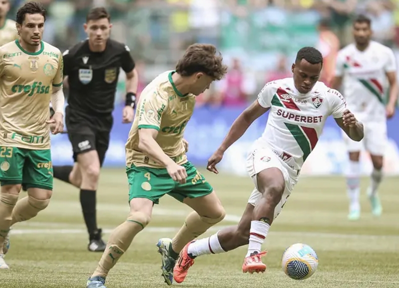 Palmeiras perde do Fluminense e fica com o vice no Brasileiro