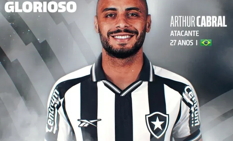 Botafogo anuncia Arthur Cabral, quarto reforço para o Mundial de Clubes