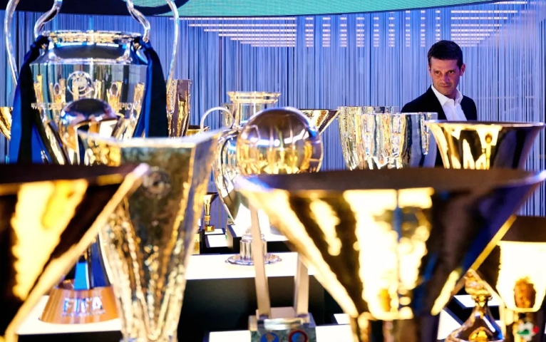 Inter de Milão anuncia ídolo como novo técnico; confira