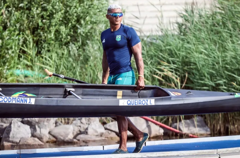 'É uma sensação de alívio, felicidade, muita felicidade', diz Isaquias após a prata