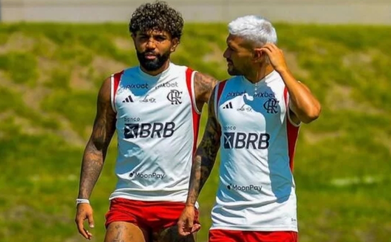 Gabigol e Arrascaeta treinam com o grupo e podem reforçar o Flamengo