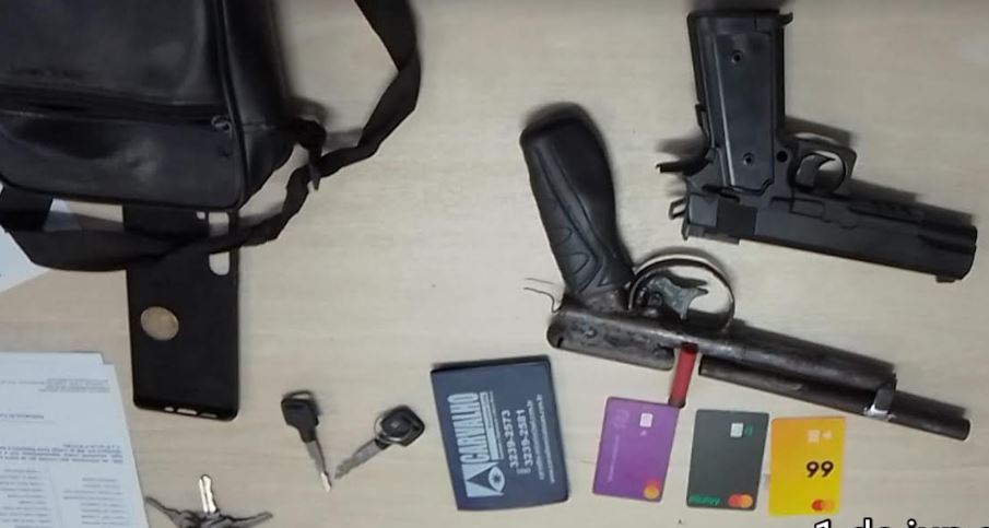 Grupo é preso com armas falsas após assaltar comércio em Manaus