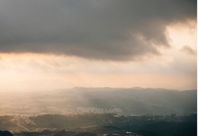 Chuva ou sol? Saiba como fica o clima em Manaus hoje