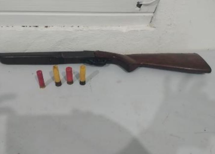 Bêbado, homem sai atirando em rua e acaba baleado pela polícia no Careiro