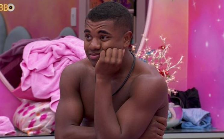 Matteus e Davi se desentendem: 'Respeita, cara! Eu tô falando'