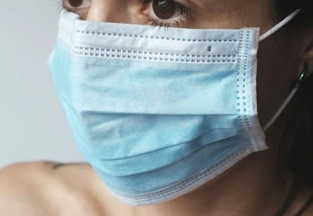 38 municípios brasileiros já derrubaram a obrigatoriedade de uso de máscara