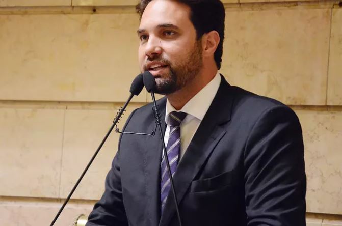 Honraria concedida a Dr. Jairinho na Alerj é revogada 