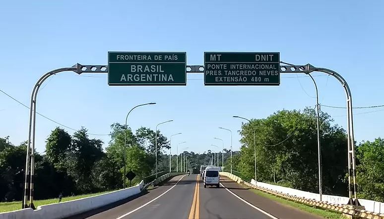 Argentina prorroga fechamento da fronteira terrestre com o Brasil