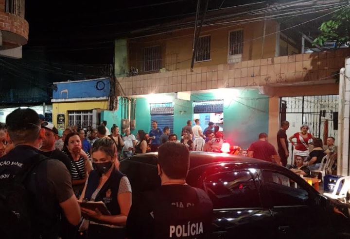 Cinco bares são fechados por descumprirem medidas contra Covid em Manaus