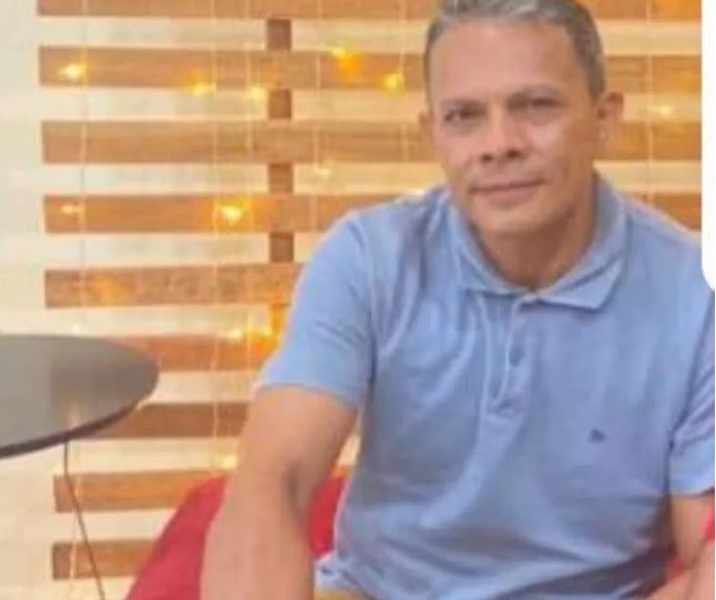 Agente de saúde morre eletrocutado enquanto retirava plantas na rua