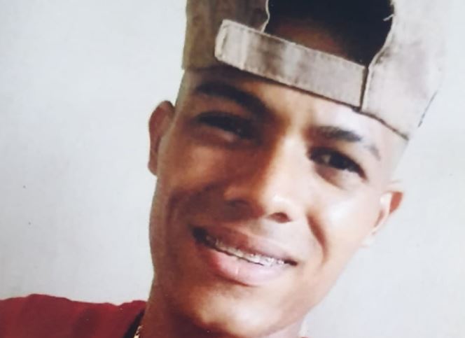 Família venezuelana busca por jovem desaparecido em Manaus