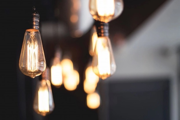 Dez dicas para economizar energia elétrica em casa 