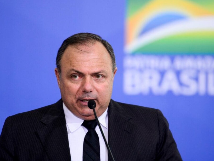Após acidente, Pazzuello passa por cirurgia