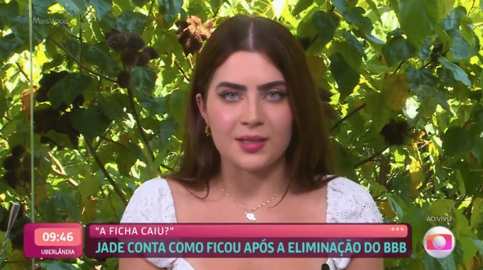 No 'Mais Você', Jade explica porque rejeitou abraço de Arthur
