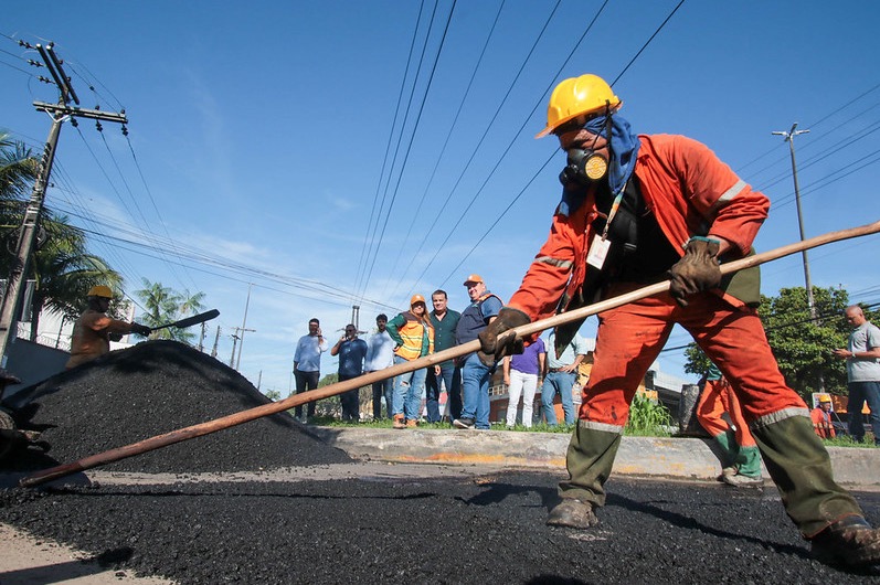 Principais vias de Manaus recebem asfaltamento; saiba quais
