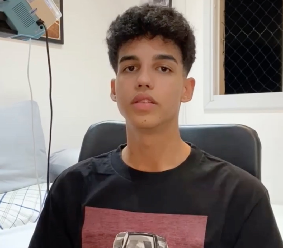 Jovem que teve barriga cortada na praia diz que namorada é inocente; vídeo