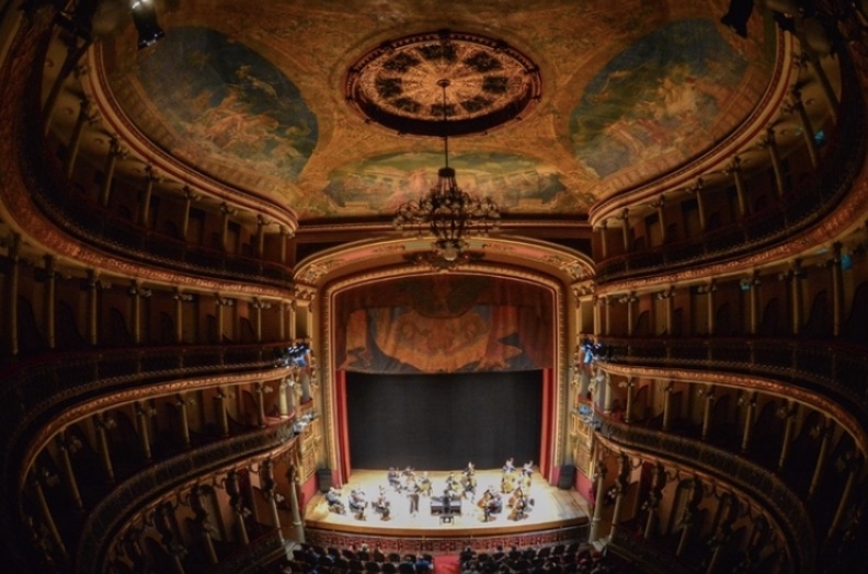 Teatro Amazonas tem programação para toda a família durante feriadão