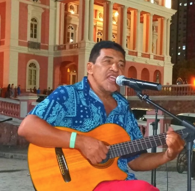 Cileno apresenta '40 e poucos anos de música' hoje no Teatro Amazonas