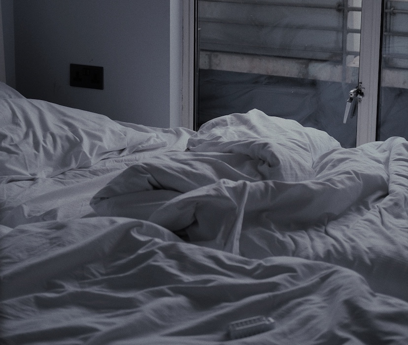 De alergia a gonorréia: conheça 4 doenças causadas pelo lençol sujo