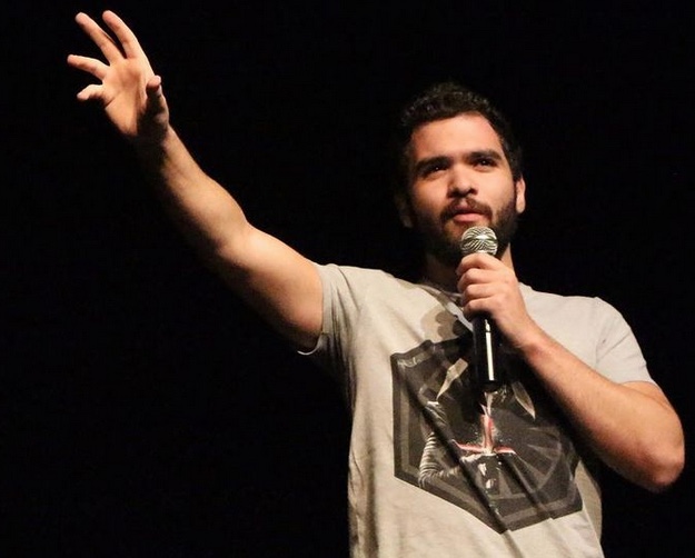 Humorista Tiago Santineli se apresenta em janeiro em Manaus