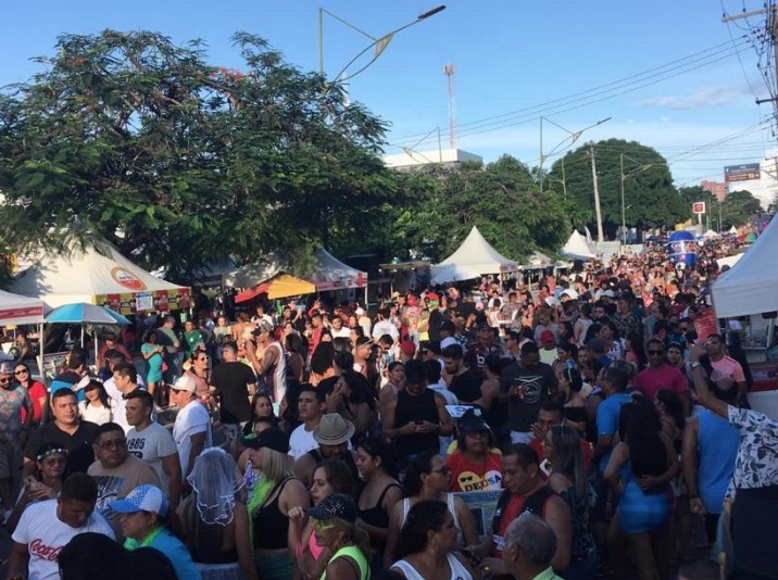 Banda do Boulevard reúne samba e boi-bumbá no carnaval de rua em Manaus