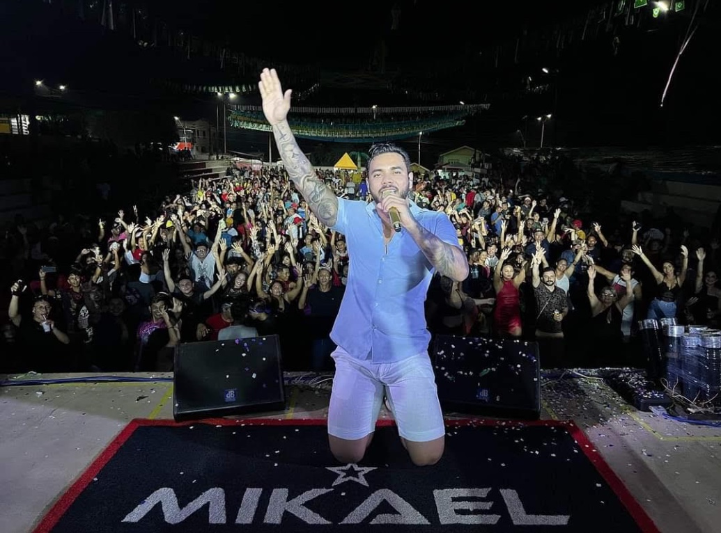 'Bloco Abraça e Beija' terá show de Chrigor em Manaus