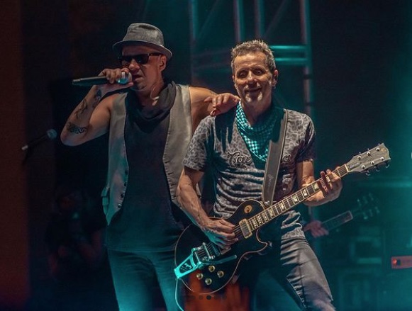 Titãs fazem show histórico com turnê 'Encontro' em Manaus